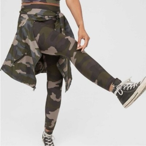 aerie Pants - Aerie Camo Real Me High Rise Leggings Pants Athleisure Work Out Exercise Small